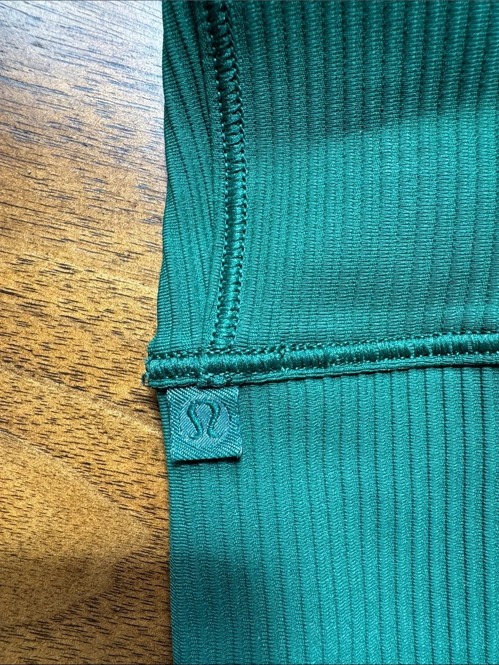 Lululemon Green Ribbed V-Neck Crop Tank
